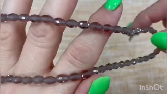 Натуральные камни.Бусы.