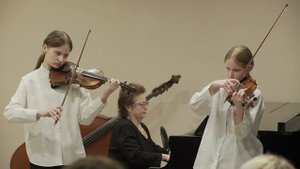 Л.Ревуцкий «Интермеццо» Исп. Дуэт скрипачей С. Миронова - К. Шатрова ДМШ №9 г. Костромы