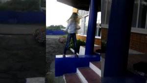 Нюша-только не беги