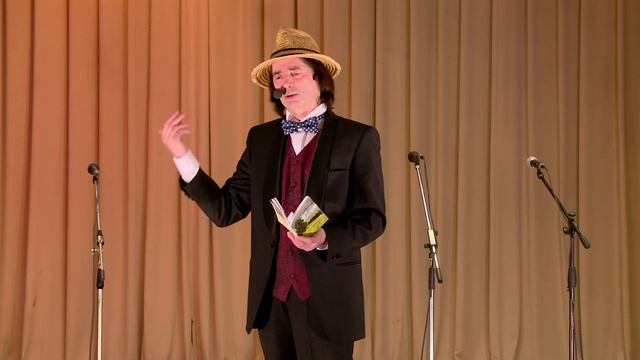 Ансамбль "Кудыкины Горы" выступает в пос. ОРИЧИ