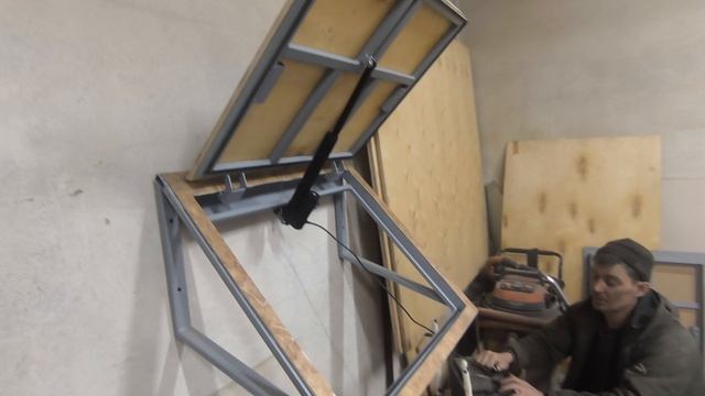Напольный люк в подвал под плитку, ламинат на электроподъемниках | Стальной потенциал