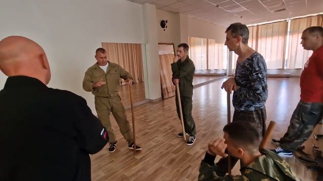 Подготовка к работе против нескольких противников смотреть онлайн