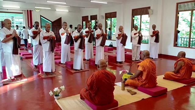 Тур по буддийскому монастырю Дассана (Шри-Ланка) смотреть онлайн