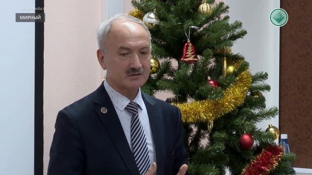 В научно-исследовательском предприятии «АЛРОСА» торжественно проводили ветеранов смотреть онлайн