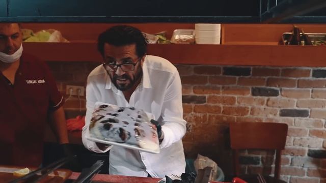 PATLICAN KEBABI DEĞİL "BALCAN KEBABI" TARİFİ! смотреть онлайн