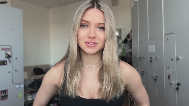 Визитка Полина Шенаева 20лет