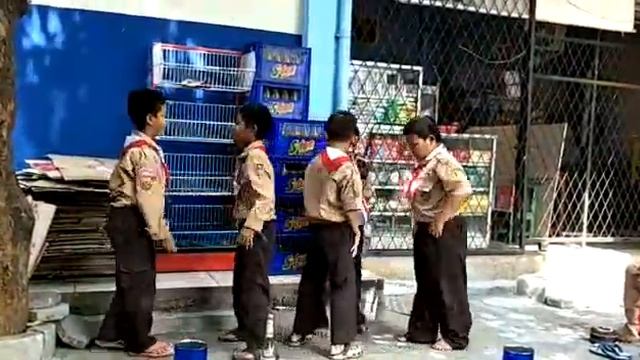 Praktek music dari barang bekas смотреть онлайн