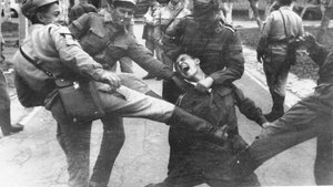 "ДЕДЫ ПРОТИВ ЗЕМЛЯКОВ".  ЖЕСТОКАЯ ИЕРАРХИЯ В СОВЕТСКОЙ АРМИИ