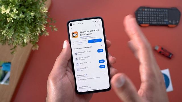 DIY Smart Display & Security Cam With a Speaker смотреть онлайн