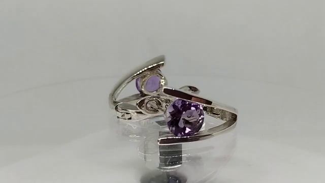 Серебряные серьги с бразильскими аметистами 7.0 мм, белый свет смотреть онлайн