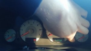 Активация электронных показателей на приборной панели на Сайбере