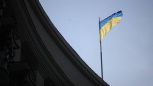 Долг платежом красен: Украина будет «сотни лет» расплачиваться с США