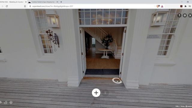 How to navigate through a Matterport Virtual Showcase