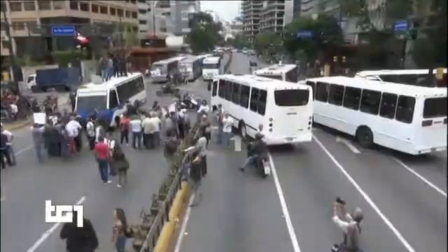 TG1-notte 10 maggio 2019 Venezuela, l'ONU invita gli USA a ritirare le cosiddette sanzioni смотреть онлайн