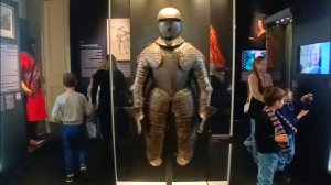 По выставке "Один за всех и все за одного"...