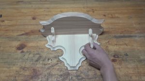 Полка деревянная настенная . / Homemade wooden shelf.