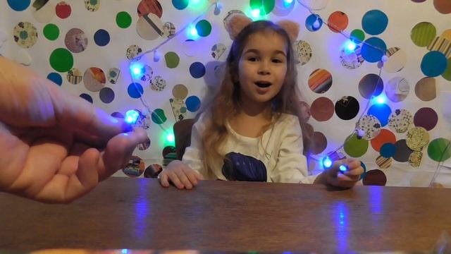 Сережки світяться в темряві Справжній алмаз смотреть онлайн