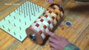 Ваза из старого термоса и обрезков досок - Vase from an old thermos and wood.