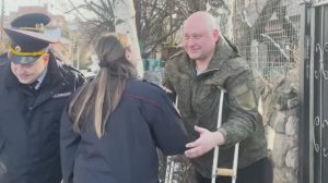 Полицейские навестили коллег, пострадавших от обстрелов ВСУ