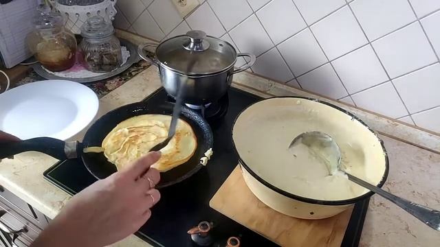 Толстые блины на сыворотке