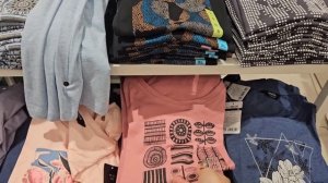 15. Шопинг с Мией и Юлей в Молл де Гоа. Купила много индийской одежды, собираюсь в тур. Ужин с Мией