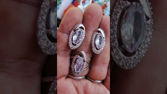 Украшения из камней самоцветов натуральных и выращенных  серебра и посеребрения.