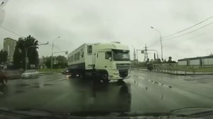 Не для Cлабонервных!!! Сборник ЖЕСТКИХ аварий и ДТП на трассах мира.