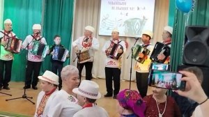 Эрвел мари - влакын семышт. Иван Петраев ден пырля.