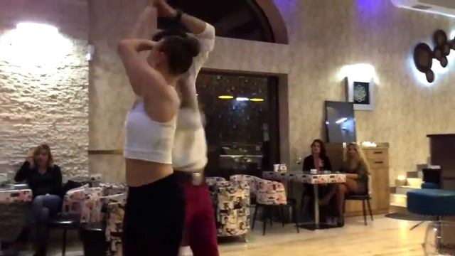 Pavel Klimenko  Viktoria Bugaiova - salsa