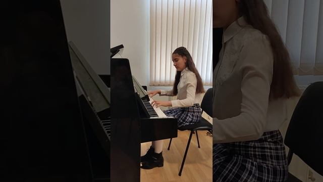 Əkbərova Nərmin ( K.Çerni - Etüd N: 41 op740 ) смотреть онлайн