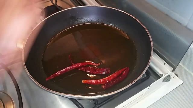 SALSA A LA DIABLA (Red Hot Buffalo Sauce) / SAM EN LA COCINA