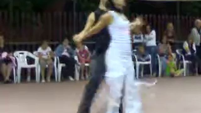 cristian e federica ballano la salsa смотреть онлайн