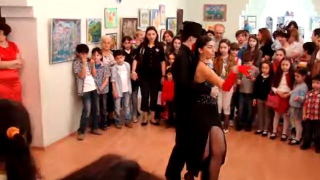 На Выставке у Рагимовой Фидан ))) смотреть онлайн