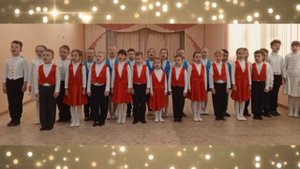 Песня " Защитники Отечества" исполняет
 " Поющий  детский сад 125" г.Севастополя