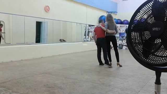 танец Kizomba протанцовочка DancA 04 10 16 Гомель, Слава и Оля смотреть онлайн