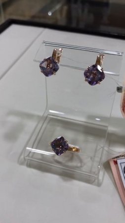 Золотой комплект с аметистами
