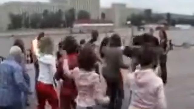 Сальса опен-эйр на Андреевском мосту 07.2006г смотреть онлайн