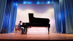 "Романс с вариациями" И. Гайдн, "Прелюдия" А. Агабабов.