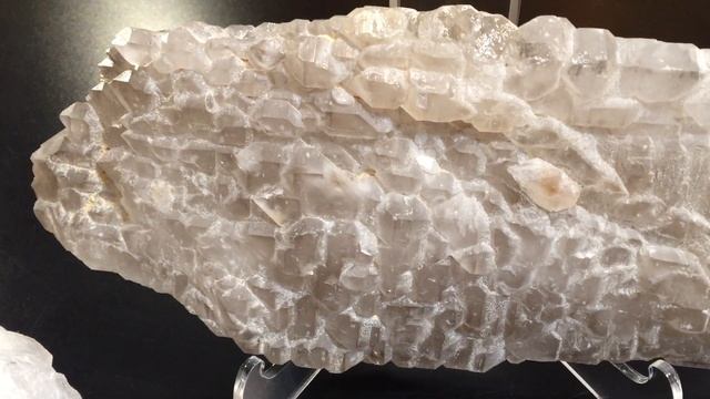 Crystal Varieties: Elestial Quartz смотреть онлайн