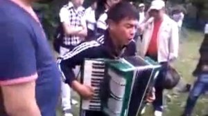 Тектир саз тебишип ойнойт ордок каз