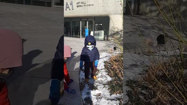 Snow at Dongdaemun Design Plaza Seoul