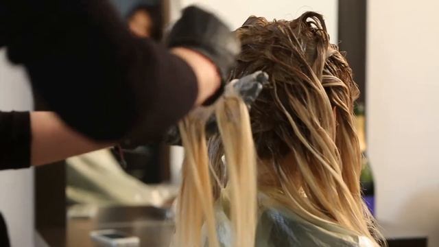 Viktoria Timchenko - Hair Stylist & Colorist PROMO смотреть онлайн