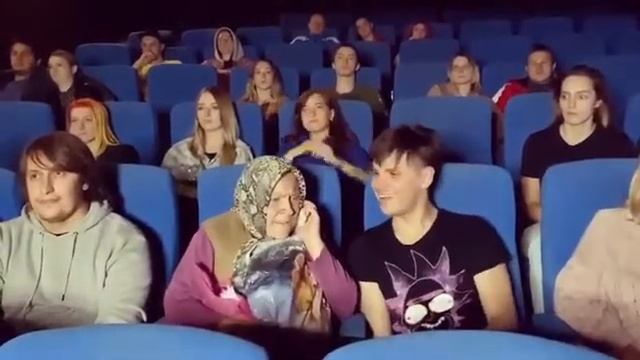 БАБУШКА И КИНО | GAN_13 ВАЙНЫ смотреть онлайн