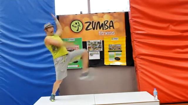 Zumba Fitness class Blame It On The Boogie Salsa!