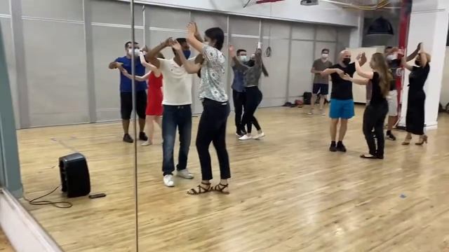 Beginner class! - Music by Leoni Torres  Salsa Class NYC