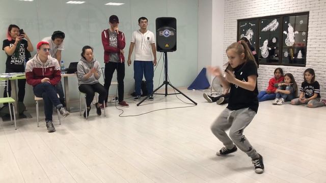 Da Freshest Kids Dance Battle | Hip hop kids FINAL | Алина vs Зарина смотреть онлайн