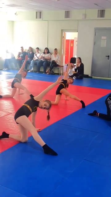 Открытый урок по направлению джаз-модерн(7-10лет) смотреть онлайн