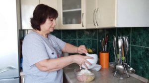 Экономно, но вкусно, котлеты куриные.