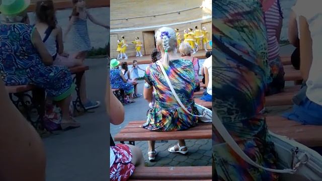 Севастополь, танец цыплят смотреть онлайн