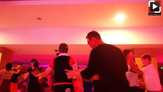 Franky y Delfina social - China Salsa Festival смотреть онлайн